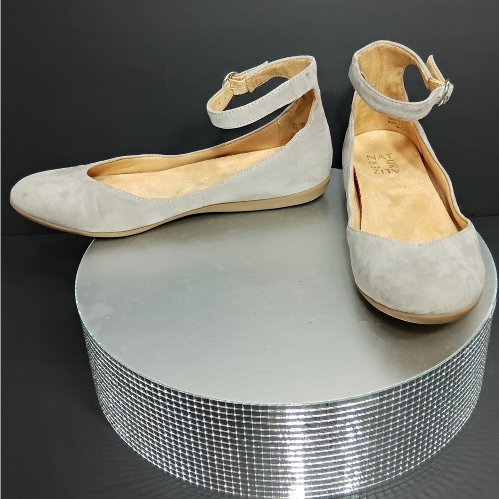 Naturalizer Elegant Gray Ankle Strap Women's size 8 pre owned Exellent cond - Picture 8 of 10